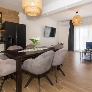 Mirni Kutak Apartment