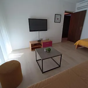 https://apartments-toni-zadar.hotelinzadar.com